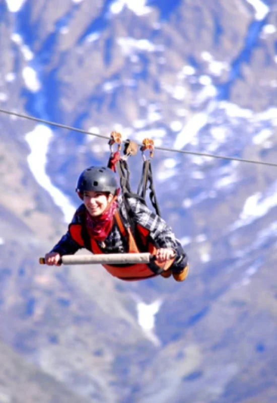 Tirolesa em Bariloche: Uma Aventura nas Alturas com Vistas Deslumbrantes da Patagônia
